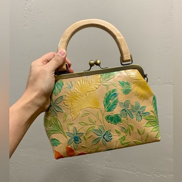 Laurie's Collection Handbags - Handmade Genuine Leather Floral Embossed Wooden Handle Kisslock Bag/Crossbody